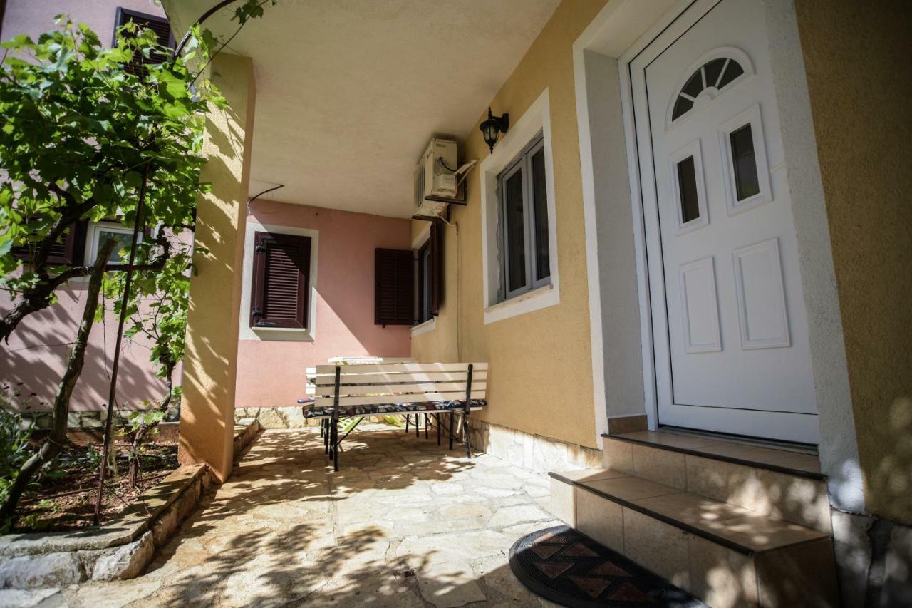 Apartmani Vitkovic II Црес Екстер'єр фото