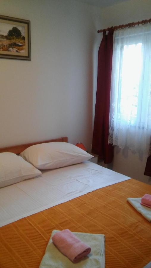 Apartmani Vitkovic II Црес Екстер'єр фото